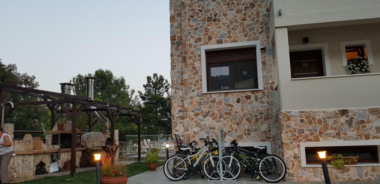 Hatzoudis Luxury Suites Chrysi Ammoudia Exterior foto